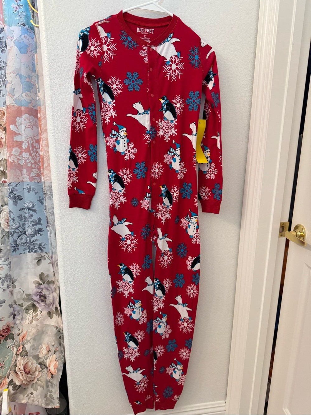 NWT Big Feet Pajama Co Red Kids Penguin Polar Bear Pajamas size 12 cotton